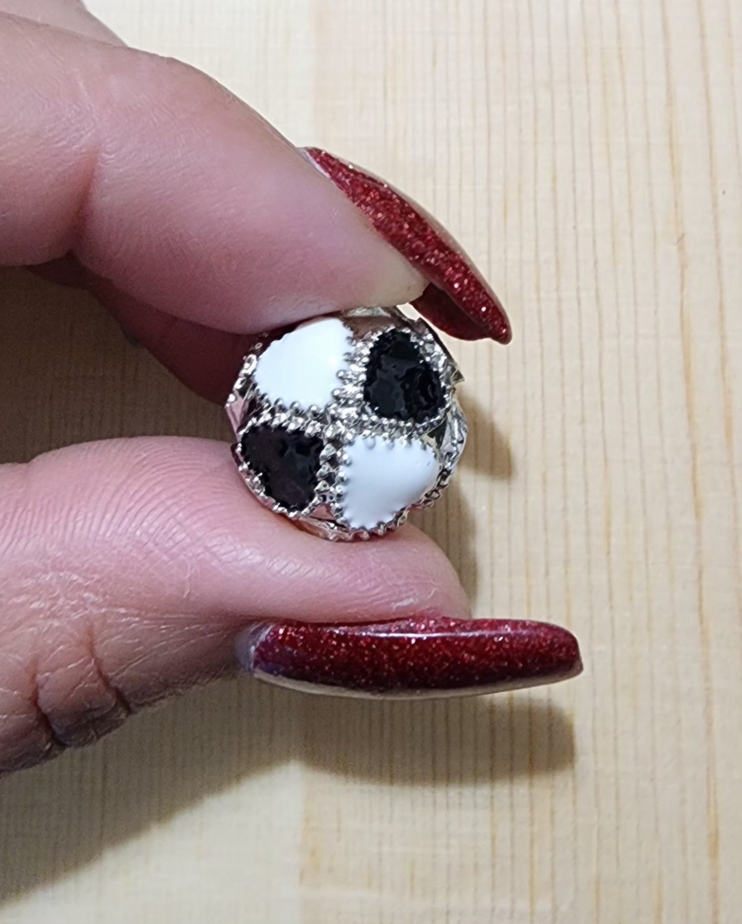 Alloy Clover 15mm beads - black with white - pink and white - red and white