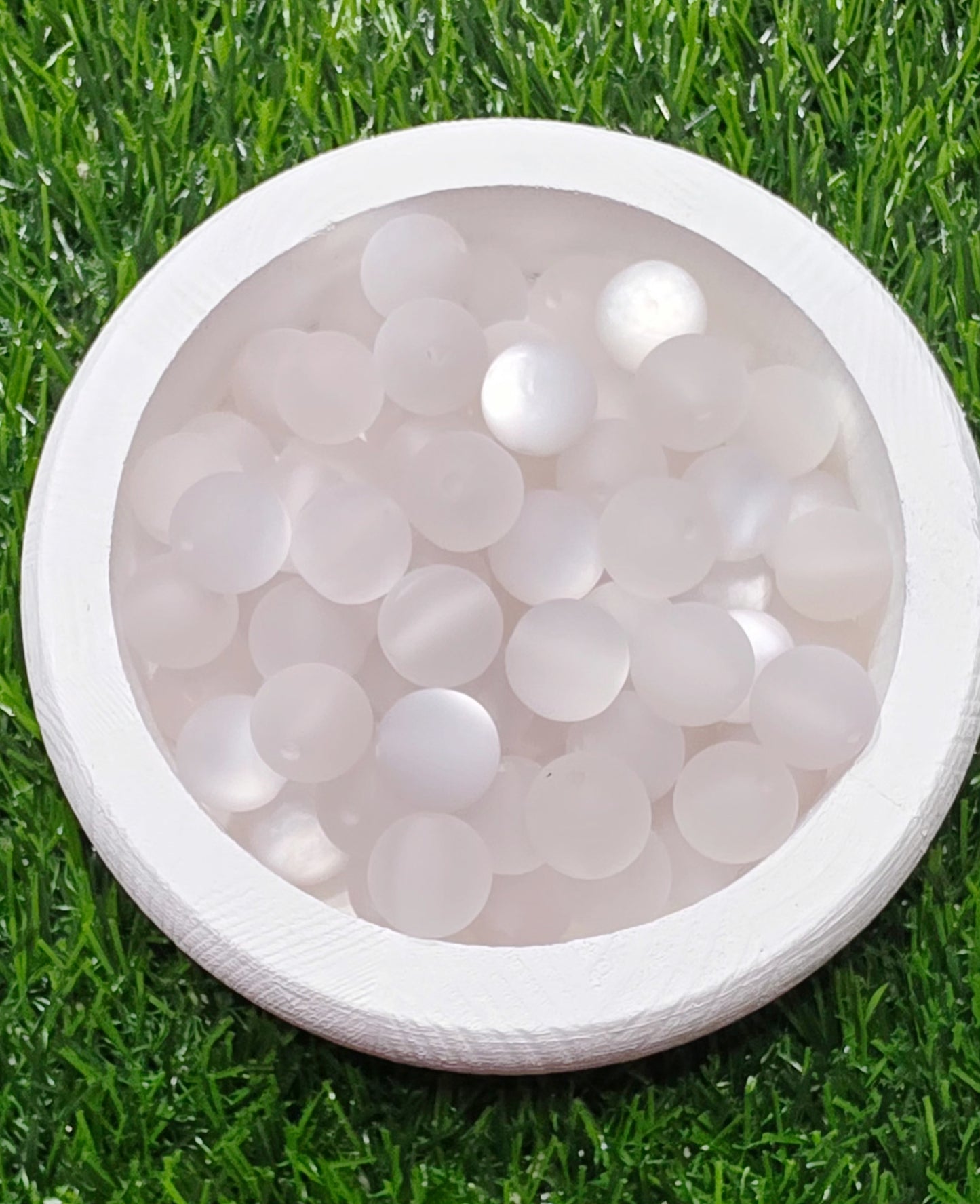 16mm frosted cat eye acrylic beads.