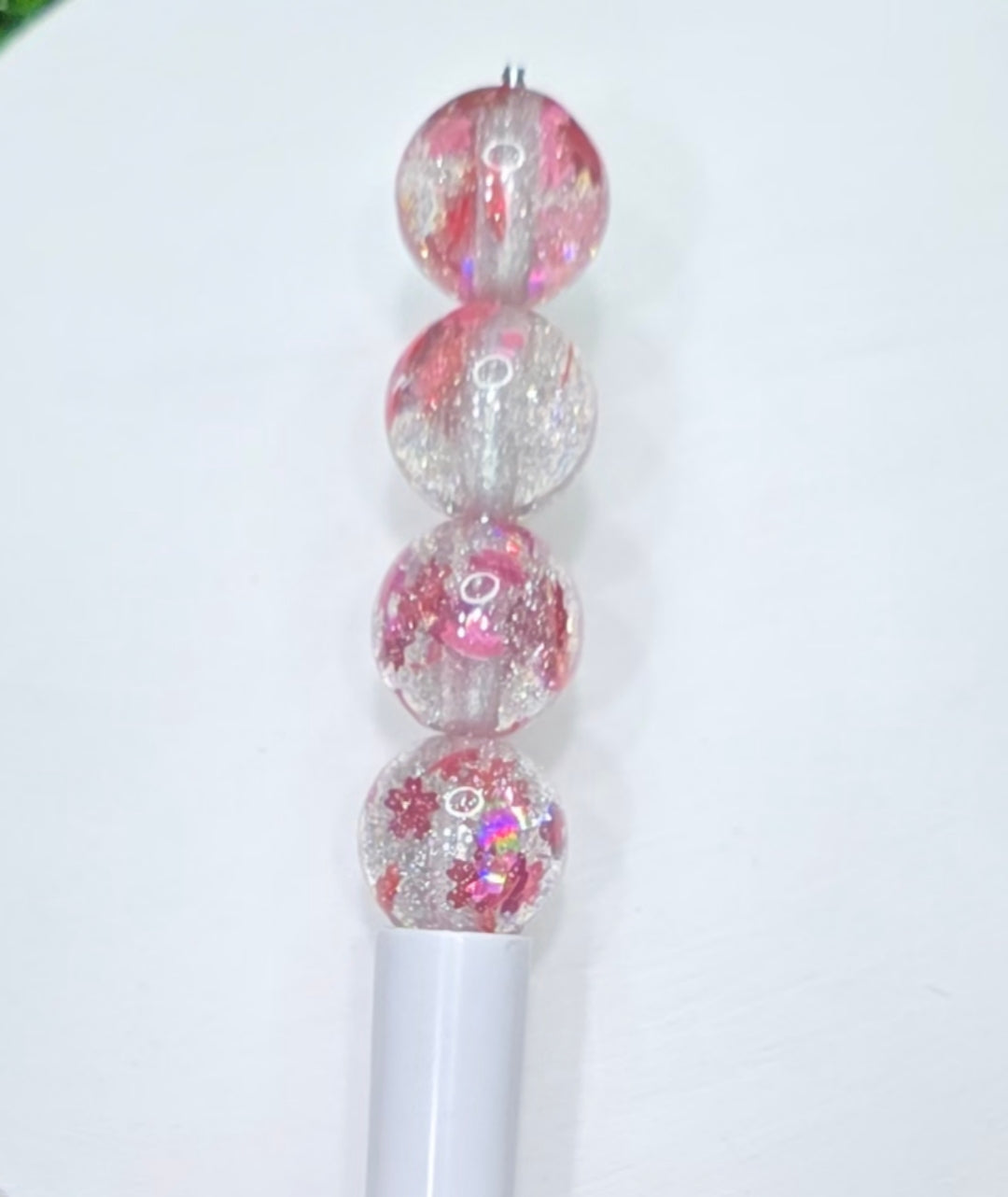 16mm acrylic glitter beads with pink confetti flowers