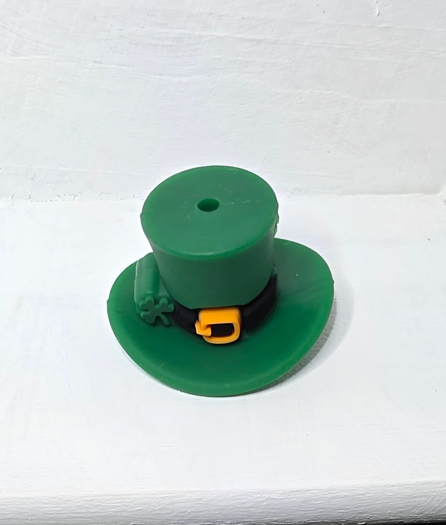 St. Patrick hat - 4 leaf clover hat - Silicone focal bead - A107