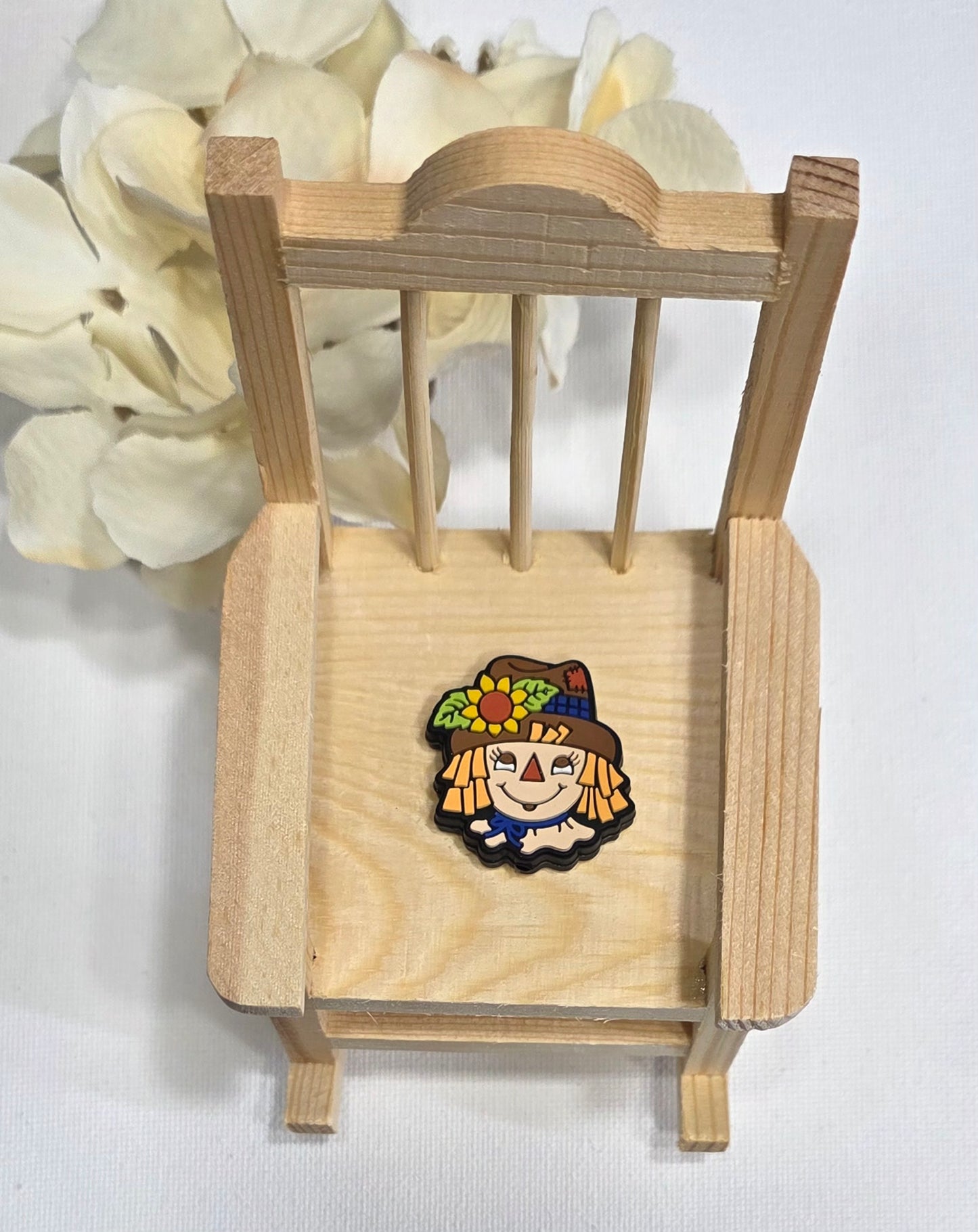 Scarecrow boy and girl silicone focal bead A269a