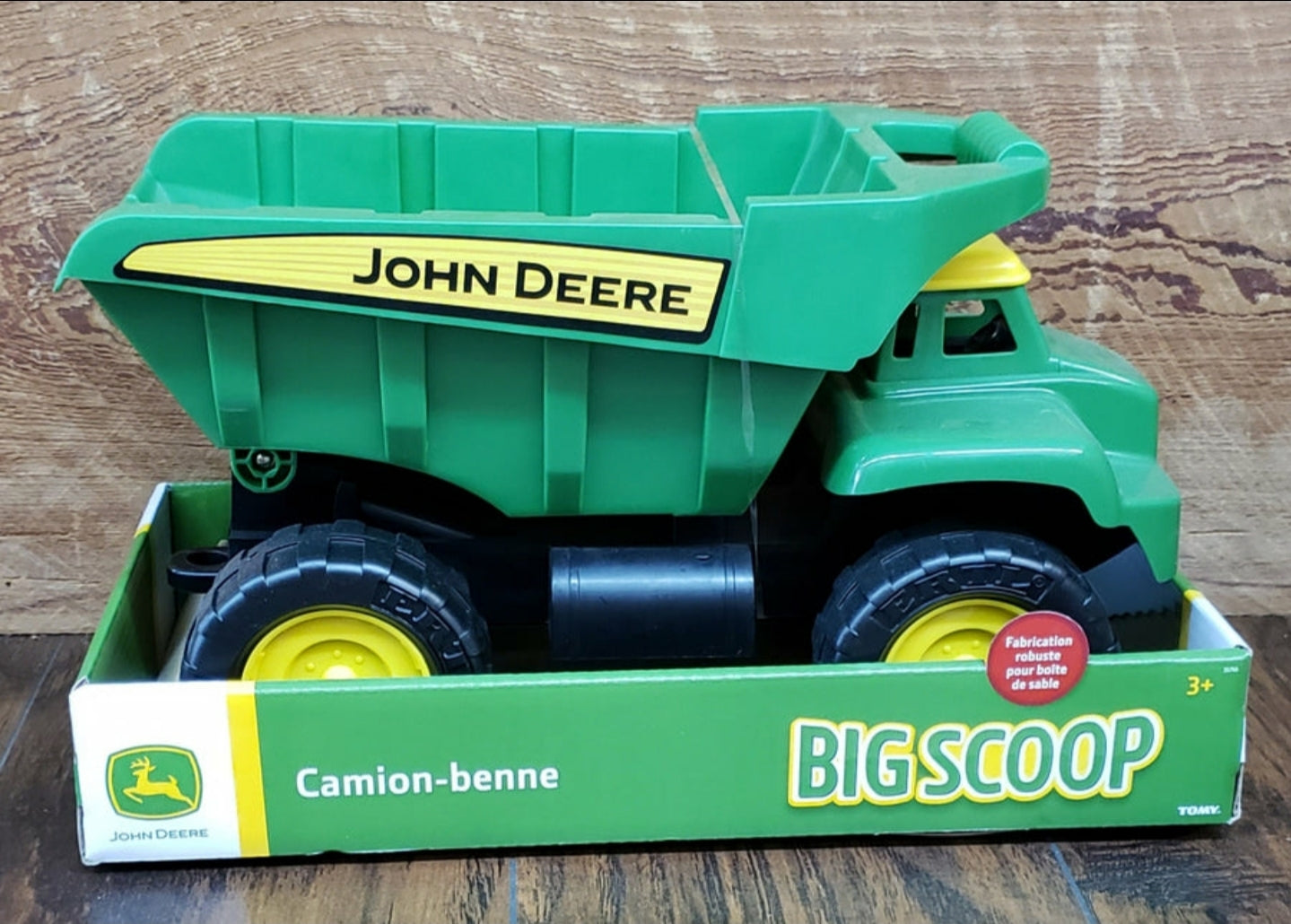 John Deere big scoop 15" toy truck